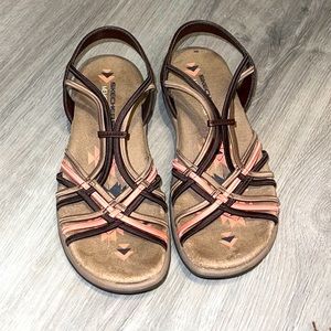 Sketchers memory form sandals